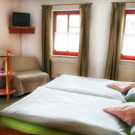 Fruehstuecks Pension Zum Postillion Klingenthal Exterior foto