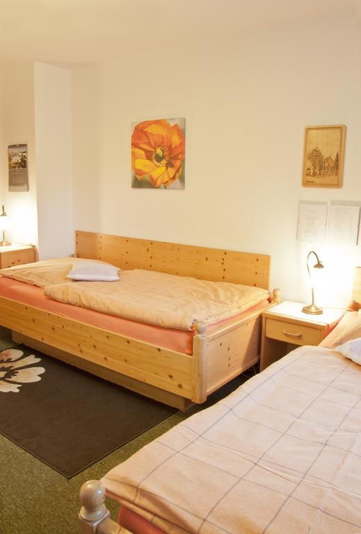 Fruehstuecks Pension Zum Postillion Klingenthal Exterior foto