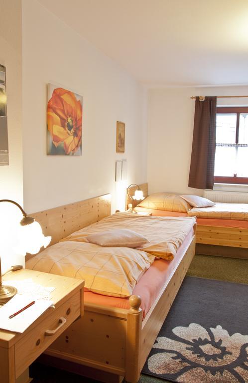 Fruehstuecks Pension Zum Postillion Klingenthal Exterior foto